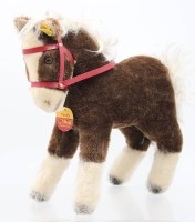 Auktion 364 / Los 12003 <br>gr. Steiff Pferd "Ferdy" komplett und gut erhalten, H-12 cm