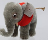 Auktion 364<br>lö- Zirkuselefant von "Steiff" ohne ID's, H-ca. 10 cm