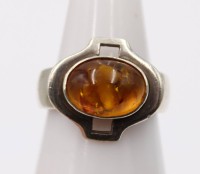 Auktion 364<br>Silber-Ring mit Bernstein, gepr., 12,6gr., RG 61/62