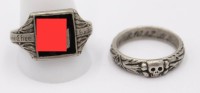 Auktion 364 / Los 7008 <br>2x Repliken von Ringen aus der Zeit des 3. Reiches
