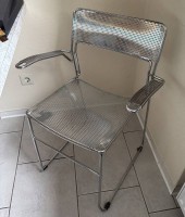 Auktion 364 / Los 14015 <br>2x Arben "Sultana" Esszimmerstühle, Metall, Italy