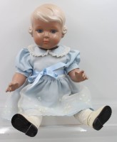 Auktion 364 / Los 12012 <br>gr. Schildkröt Puppe "Inge", Repro, ca. H-54cm