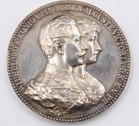 Auktion 364 / Los 6030 <br>gr. Silbermedaille "Wilhelm II und Augusta-Ehejubiläum" D-4,5 cm, ca. 50 gr
