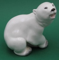 Auktion 364<br>sitzender Eisbär, St. Petersburg, UDSSR, H-12 cm