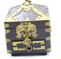 Auktion 364 / Los 15524 <br>Vintage chin. Schmuckkästchen, Holz mit Messingbeschlägen, H-15cm, B-13cm