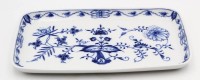 Auktion 364<br>kl. Kuchenplatte "Meissen" Zwiebelmuster, 2.Wahl, 22x13 cm