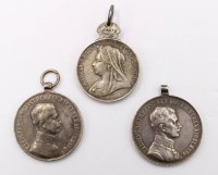 Auktion 364<br>3x Verdienstmedaillen, 1x Queen Victoria, 2x Karl von Österreich,