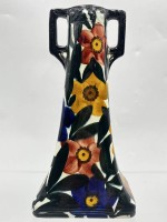 Auktion 364<br>Jugendstil Majolika Vase, Blumenmuster, Schramberg , H- 25cm