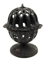 Auktion 364 / Los 15059 <br>Duftdose o.&auml;., schmiedeeisen, ca. H-14cm