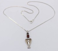Auktion 364<br>Kette mit Anhänger, Engel mit wohl Granat, 925er Silber, 4,5gr., L-38cm Anh. L-3,5cm