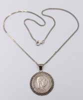 Auktion 364<br>Münzanhänger in Silberfassung, 1 Krone Österreich 1914 an 925er Kette, L-42cm, Anh. ca. 3,8cm