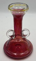 Auktion 364 / Los 10050 <br>Kunstglasvase mit Griffen von Erwin Eisch, 1970er,  H-24 cm, D-15 cm