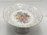 Auktion 364<br>Tafelaufsatz mit Durchbruchrand "Schumann" Dekor Florence