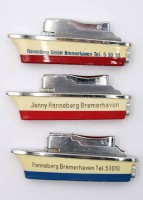 Auktion 364<br>3x Werbefeuerzeug in Schiffsform, Ranneberg Bremerhaven, je L-8cm