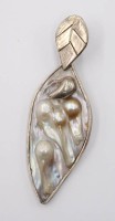 Auktion 365 / Los 1009 <br>Perlmuttanhänger in 925er Silber-Fassung, ca. L-6,3cm