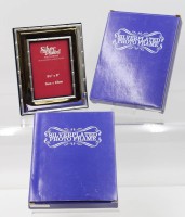 Auktion 365<br>2x Bilderrahmen, versilbert, neuwertig, Bildgrösse 9x 13cm, OVP