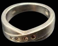 Auktion 365<br>Silberring-925- "Fossil" mit 4 klaren Steinen, RG 57, 7,5 gr.