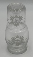Auktion 365 / Los 10017 <br>Wasserkrug mit Trinkglas, &Auml;tzdekor, H-15 cm