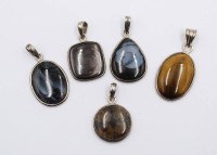 Auktion 365<br>5x div. Ketten-Anhänger, Steinbesatz, Silbermonturen, ca. L-4cm
