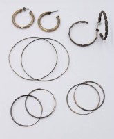 Auktion 365<br>4 Paar div. Creolen sowie 2 dünne Armreife, Silber, zus. 23,6gr., Reife ca. D-7cm