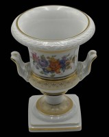 Auktion 365 / Los 8013 <br>Kratervase "Kaiser" Dekor Sanssouci, H-19 cm, D-13 cm