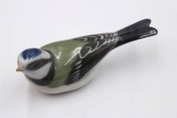 Auktion 365 / Los 8025 <br>Blaumeise, Royal Copenhagen, Nr. 1505, polychrom bemalt, ca. H-4cm L-10cm