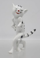 Auktion 365<br>tanzende Katze, Aelteste Volkstedt, S/W bemalt, ca. H-10,5cm