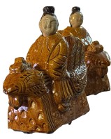 Auktion 365 / Los 15514 <br>6x chines. Drachenreiter, gelb glasierte Fayencen, China, H-17 cm, L-17 cm, abnehmbare Köpfe, 1x beschädigt