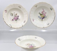Auktion 365<br>3x Suppenteller ?, Royal Copenhagen, florale Bemalung, ca. H-5,7cm D-25cm