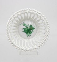 Auktion 365<br>Korbschale, Herend, Aponyi grün, ca. H-4,5cm D-11,8cm