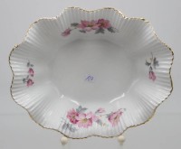 Auktion 365<br>Schale von Steinmann Tiefenfurt mit floralem Dekor .