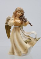 Auktion 370 / Los 9042 <br>gr. Goebel-Engel mit Geige, bemalt, H-19cm