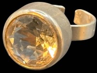 Auktion 365<br>Silberring-925- mit grossen, klaren Stein, offene Ringschiene, 8,3 gr