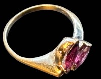 Auktion 365<br>Silberring-925- mit 2 altrosa Steinen und klare kl. Steine, RG 52, 3,6 gr.