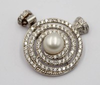 Auktion 365<br>Perlenketten Verschluss mit weißen Steinen aus  925er Silber,