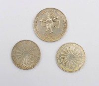Auktion 365<br>3x Münzen zur Olympiade 1970,  2x 10 D-Mark sowie 25 Pesos Mexico