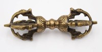 Auktion 365 / Los 15523 <br>Dorje, auch bekannt als Vajra oder Donnerkeil, Tibet, wohl Bronze, L-11,3cm