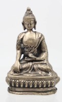 Auktion 365<br>Buddha, silberfarben, Amoghasiddhi, ca. H-12,3cm