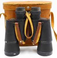 Auktion 365<br>Fernglas in Lederköcher  "Wedes-Optik" 7x50, in Lederköcher, H-18 cm, Gebrauchsspuren