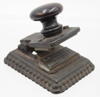 Auktion 365<br>alter Stempel, gusseisen, 19. Jhd., H-8cm T-9cm