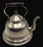 Auktion 365 / Los 15048 <br>gr. Wasserkessel mit  Holzgriff, verzinkt, H-ca. 22 cm, guter Zustand