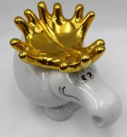 Auktion 367 / Los 8045 <br>Elch, Designer Thomas Adam,/Stephan Ziege betitelt "&auml;gyptische Elchkuh namens Elke", H-15 cm, L-19 cm, arbeitet auch f&uuml;r Goebel