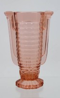 Auktion 365<br>Vase, wohl Art-Déco, rosafarben, ca. H-20cm