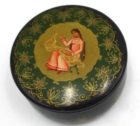 Auktion 365 / Los 14521 <br>runde russische Lackdose, H-4 cm, D-7,5 cm