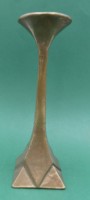 Auktion 365<br>schwerer Bronze Kerzenständer, H-21 cm