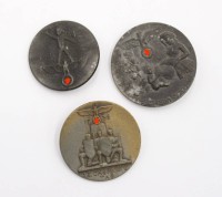 Auktion 365<br>3x div. Erinnerungsabzeichen, 3. Reich