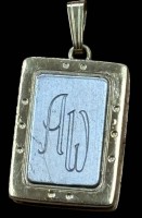 Auktion 365<br>Double Medaillon mit Gravurplatte, 2,5x1,8 cm