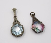 Auktion 365<br>2x div. ältere Silber-Anhänger, hellblauer  Stein und 1x Rheinkiesel, zus. ca. 8,1gr., ca. L-2,5cm