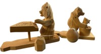 Auktion 365 / Los 14528 <br>2x russische Holzspiele mit B&auml;ren, H-ca. 10 cm, L-14 cm
