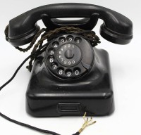 Auktion 365 / Los 16076 <br>vintage Telefon mit Wählscheibe, schwarz